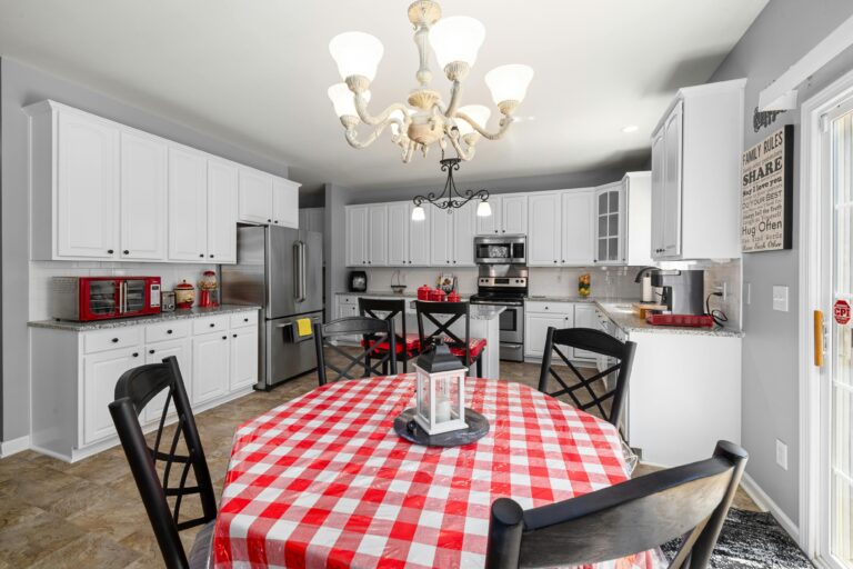 kitchen red